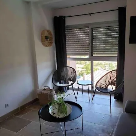 Appartamento Studio Avec Parking Vue Sur La Cité De *