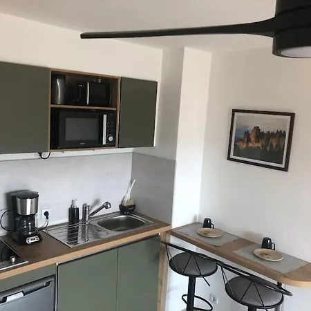 Studio Avec Parking Vue Sur La Cité De Appartamento Carcassonne