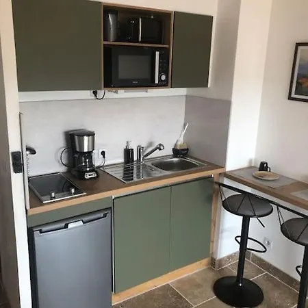 Appartamento Studio Avec Parking Vue Sur La Cité De *